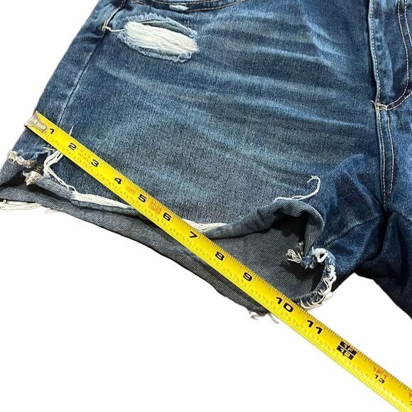 No boundaries distress short size 11 - Picture 7 of 8